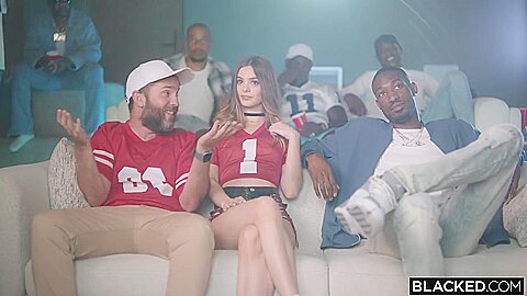 Molly Little – 6 Bbc Gangbang