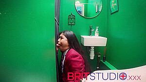 British 18 Year Old Gives An Amazing Blowjob And Swallows A Massive Load Of Cum At The Gloryhole